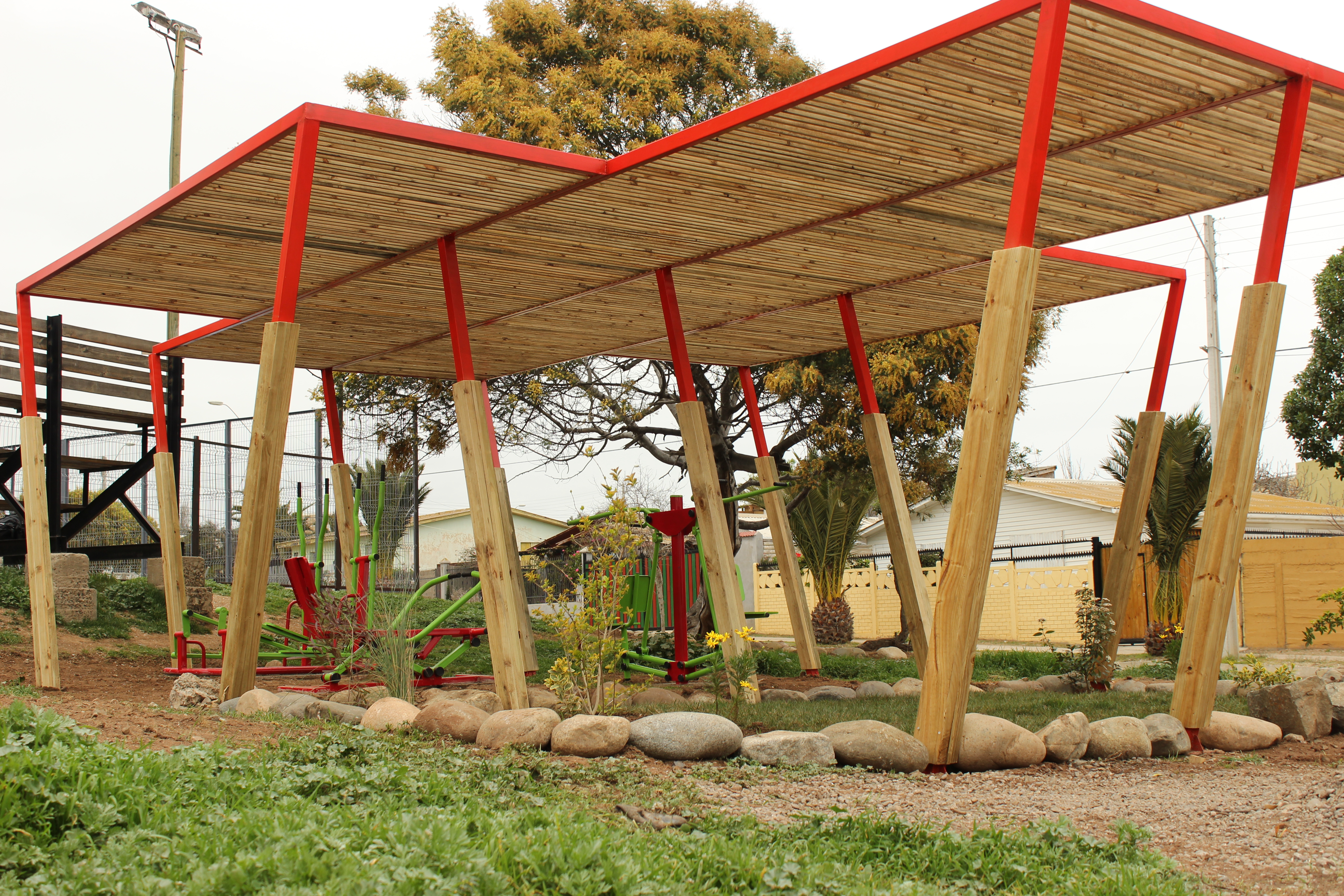 Obra de infraestructura comunitaria en terreno