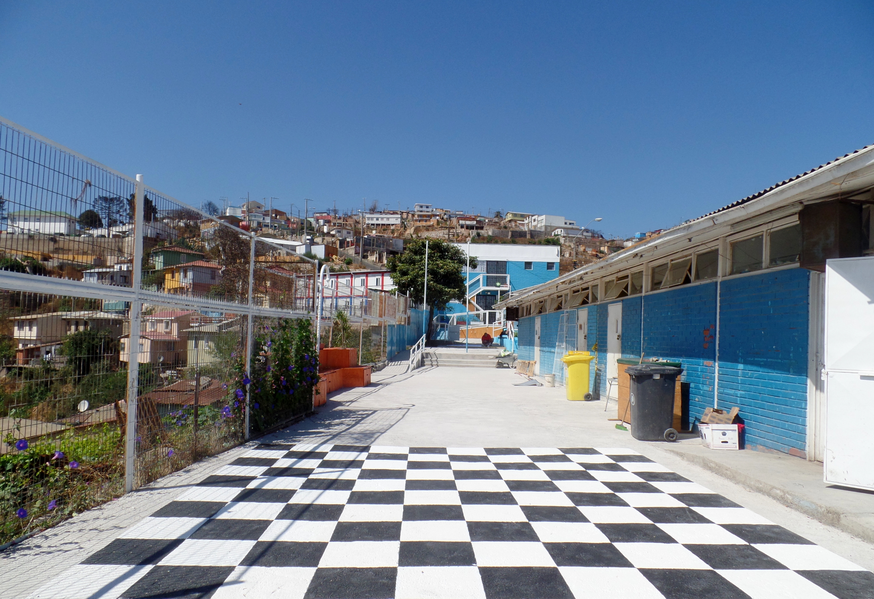 Obra de infraestructura comunitaria en terreno